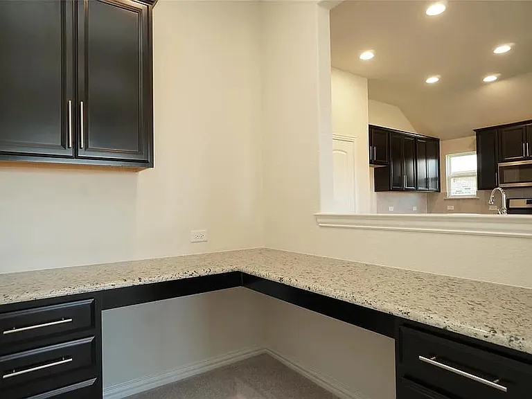 3732 Borderdale Ln — Photo 8