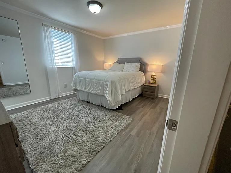 2121 Fairfax Ave #18 — Photo 5