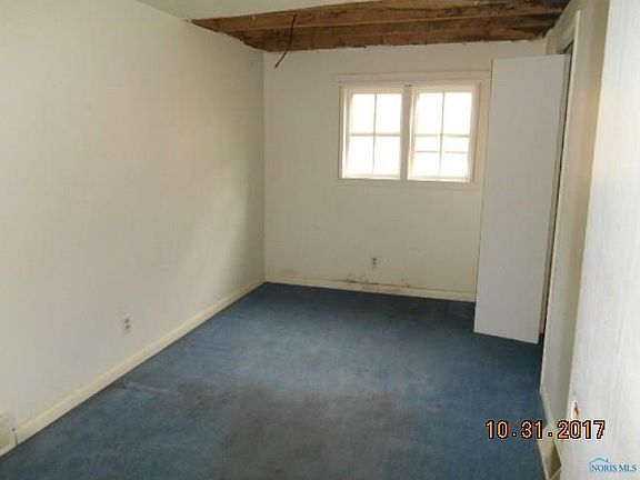 3rd image of 5031 Burlingame Dr