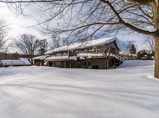 1 Logmoss Rd, Tiny, ON L9M0C2