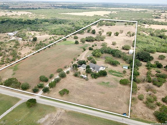 3rd image of 2176 County Road 221