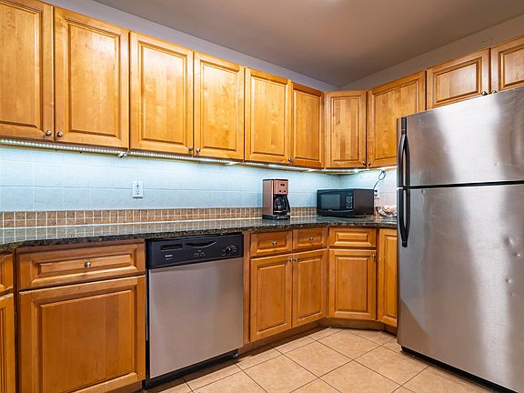 5th image of 2792 Sedgwick Ave APT 2A