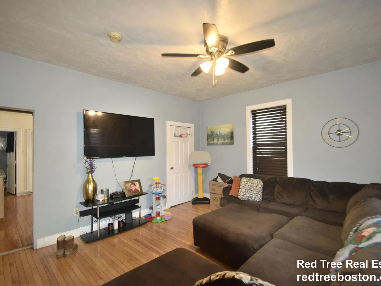 2 bed, 900 sqft, $2,800 — Photo 2