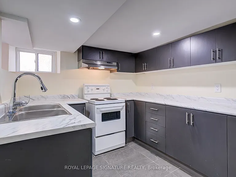 212 Wellington St N #BASEMENT — Photo 8