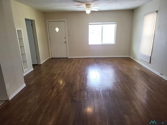 4th image of 411 S 1st St