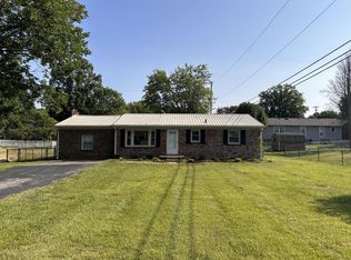 2706 Driftwood Dr, Springfield, TN 37172
