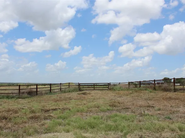 600 Private Road 1732, Lipan, TX 76462