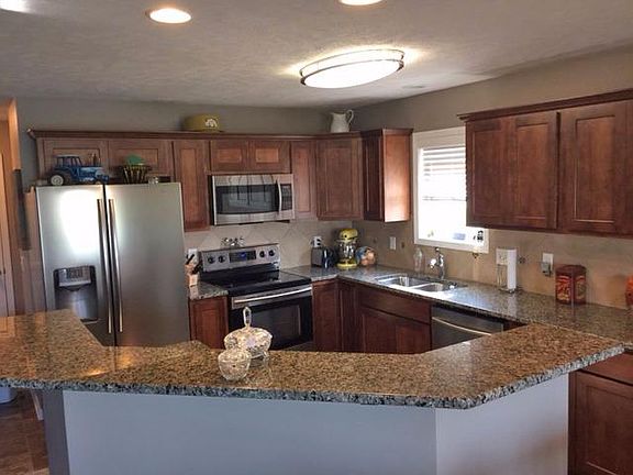 5th image of 9900 Waterview Dr