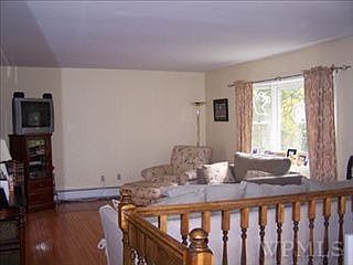1st image of 16 Garfield Dr