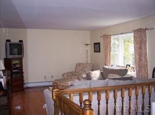 16 Garfield Dr, Patterson, NY 12563