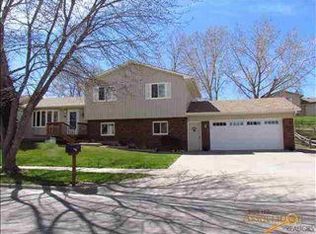 2301 Harney Dr, Rapid City, SD 57702