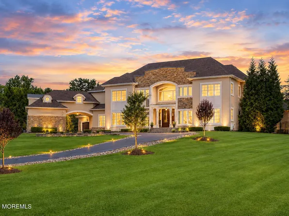 2 Hop Brook Lane, Holmdel, NJ 07733