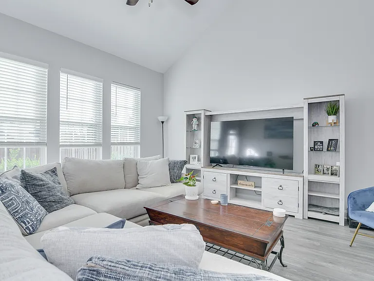 868 Williford Run Dr — Photo 18