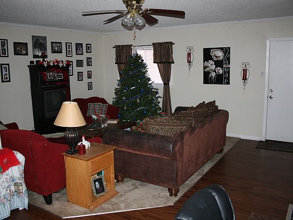4th image of 3313 Crosby Dr