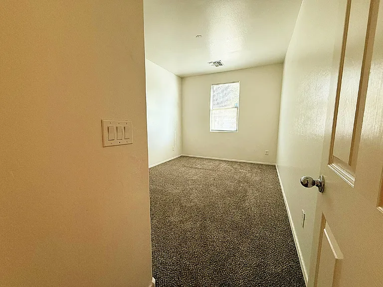 6218 W Laurie Ln — Photo 20