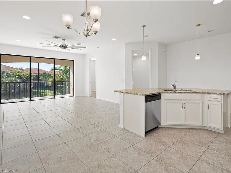 26141 Palace Ln #201 — Photo 7