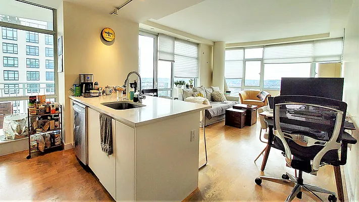 Rented by R New York | media 3