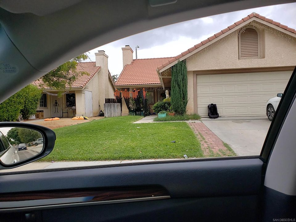 1st image of 960 Burton St