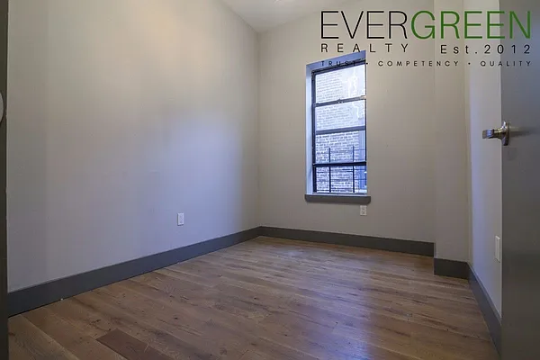 Rented by ERNY LLC | media 7