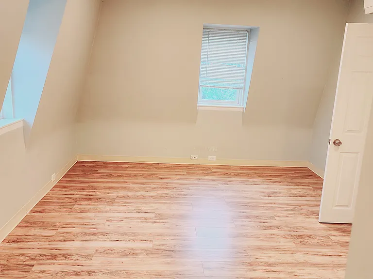 776 Main St #8 — Photo 5
