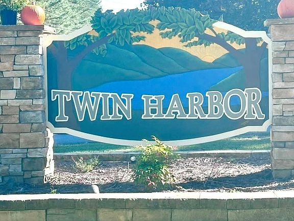 3rd image of 110 Twin Bluff Trl #C-61