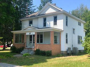 337 W Main St, Vanderbilt, MI 49795