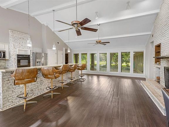5th image of 2212 Bonvie Dr