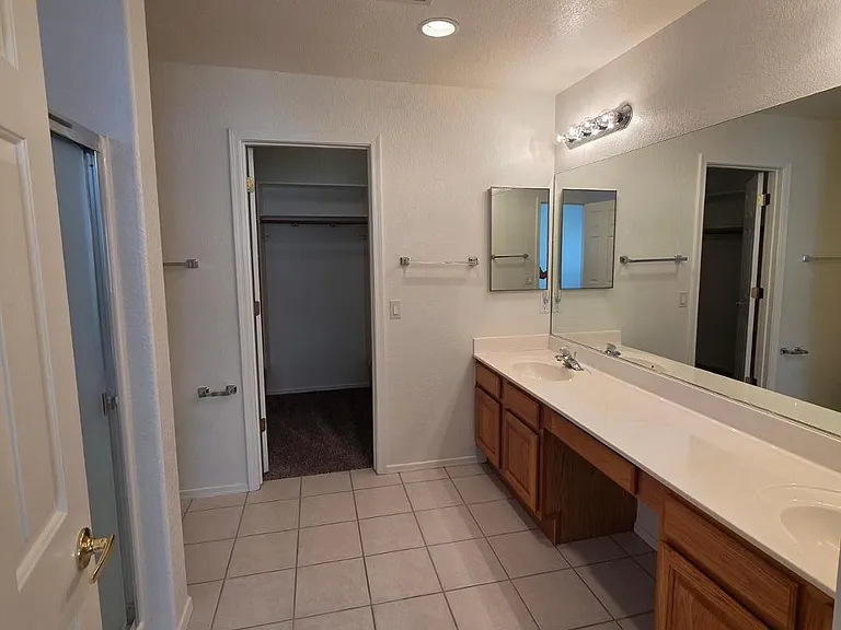 627 S Azure Dr — Photo 12