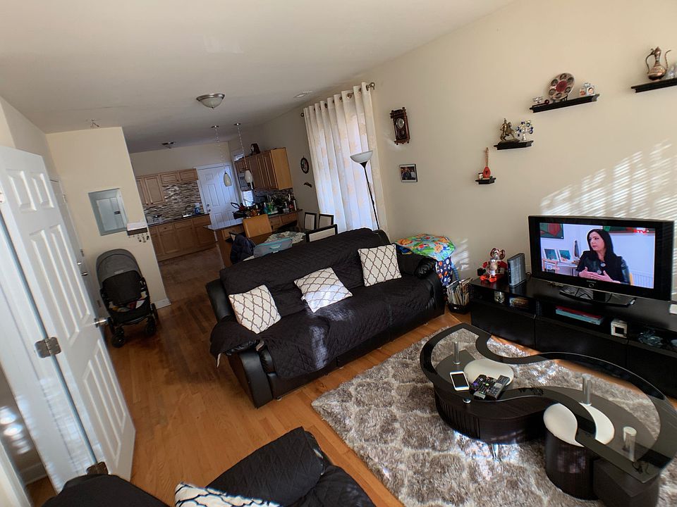 1st image of 7012 W Diversey Ave APT 2F