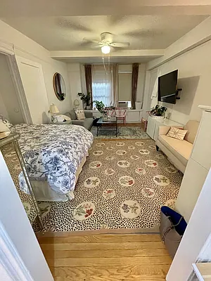 Rented by Buchbinder & Warren | media 11