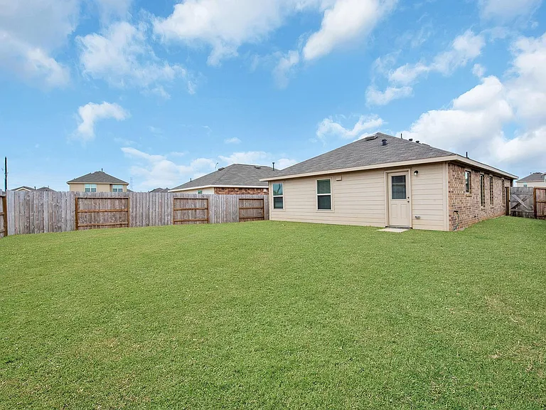 26827 Cenzontle Dr — Photo 23