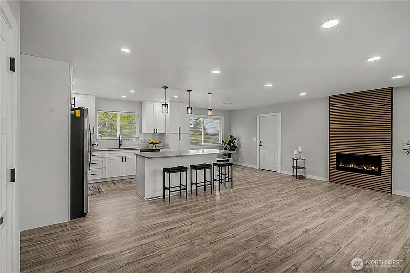 2nd image of 24717 S 35th Avenue