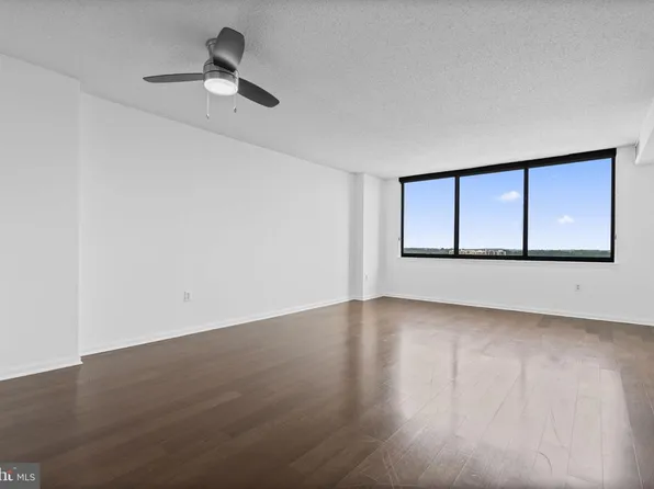 10101 Grosvenor Pl APT 2013, Rockville, MD 20852