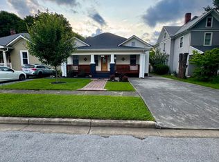 411 Clinchfield Ave, Erwin, TN 37650
