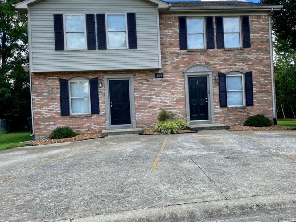 1st image of 309 Remington Ct #Side1