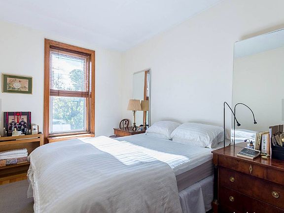 4th image of 60 W 120th St APT 3