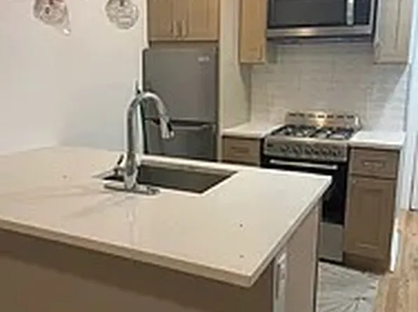 113 West 75th Street image 1 of 3
