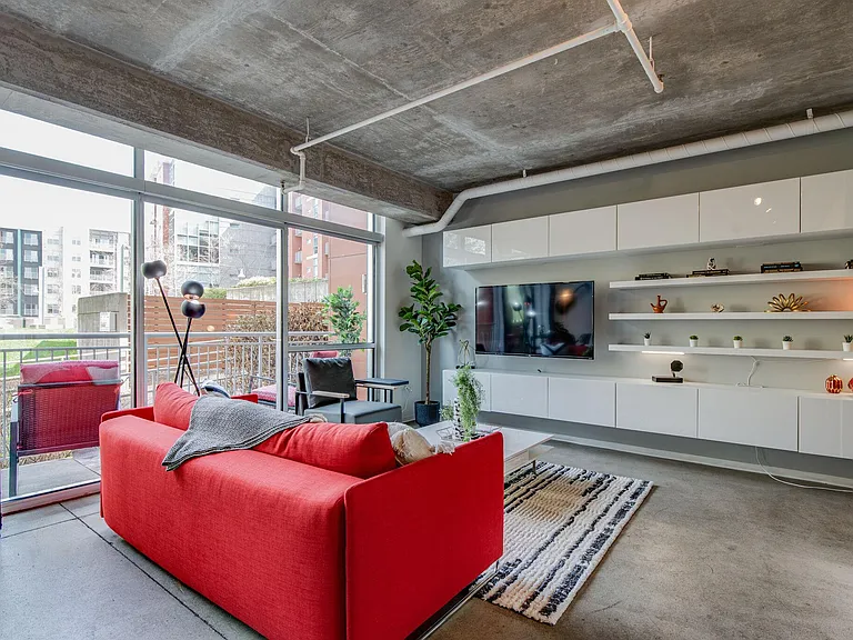 2115 Yeaman Pl #103 — Photo 9
