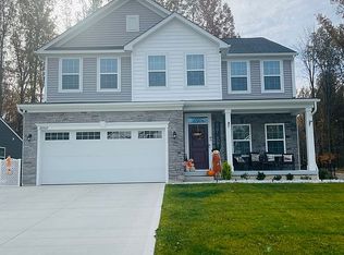 35507 Crystal Creek Ct, Grafton, OH 44044
