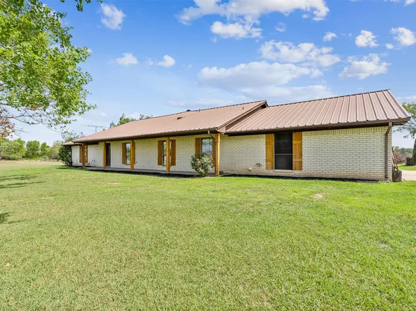 1427 Davis Ln, Terrell, TX 75160