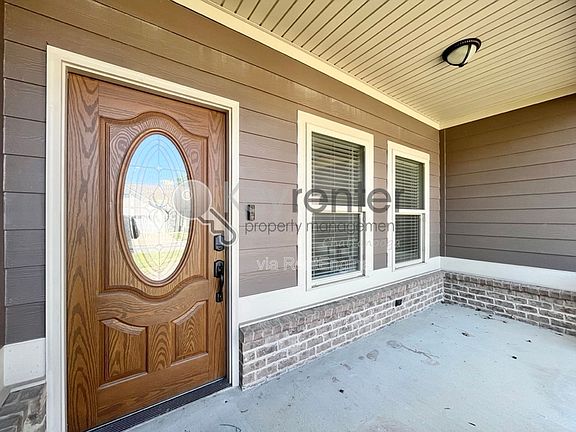2nd image of 2758 Waterhaven Dr