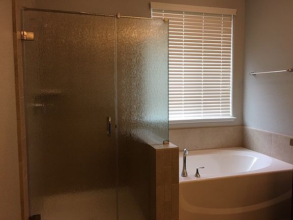 MASTER BATH/SHOWER
