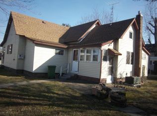 405 W 5th St, Johnston City, IL 62951