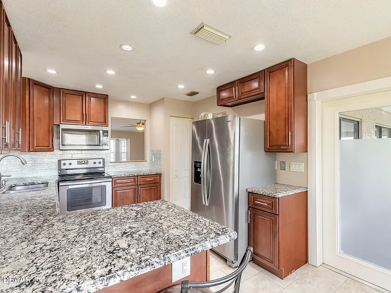 10 Cormorant Ct — Photo 6