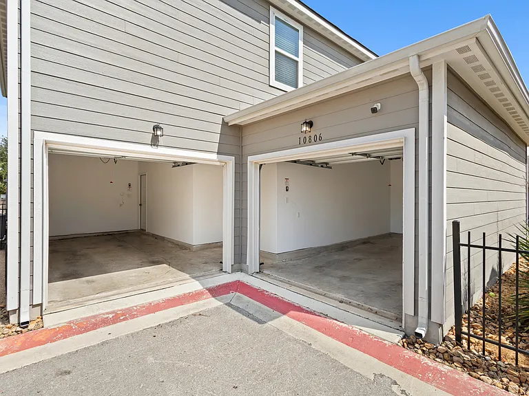 10806 Quinn Ct — Photo 7