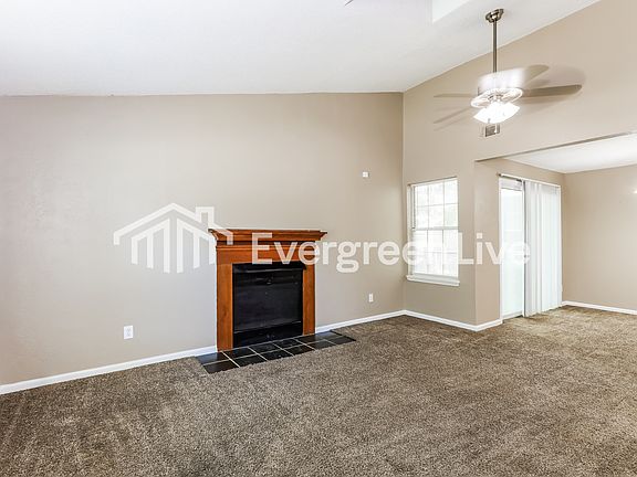 3rd image of 3652 Pebble Creek Dr