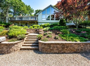 12 Leslie Ln, Yarmouth Port, MA 02675