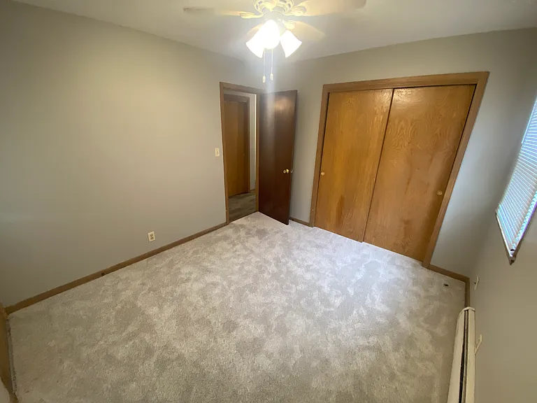 928 E St #4 — Photo 4