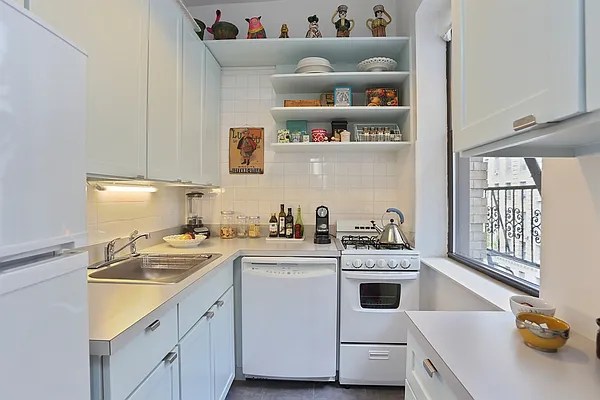 Rented by Corcoran | media 13