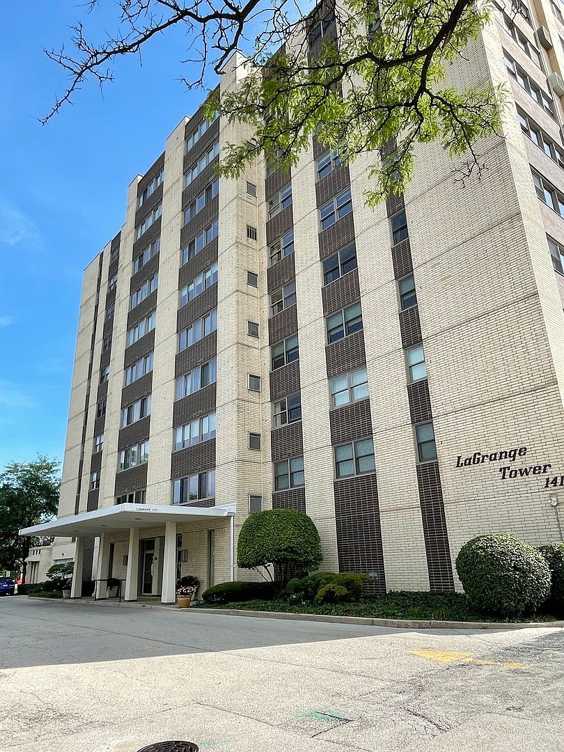 141 N La Grange Rd APT 701, La Grange, IL 60525 | Zillow